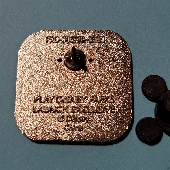 Disney Play App pin - Picture 2 of 2